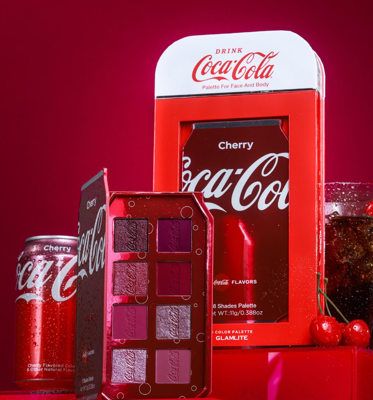 Coca-Cola Cherry Shadow Palette